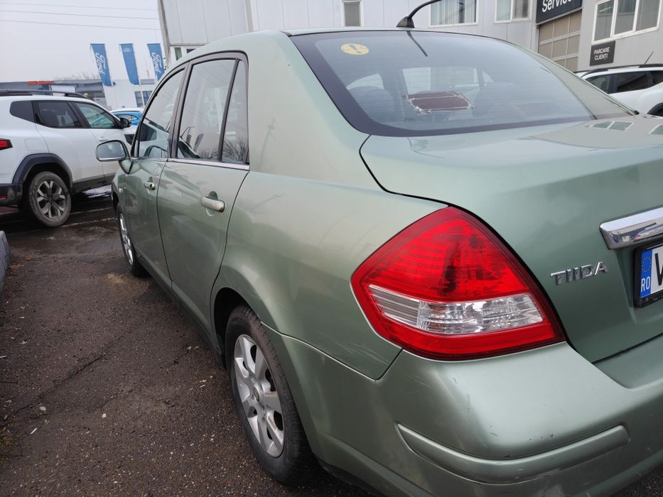 Nissan Tiida 1.6 benzina