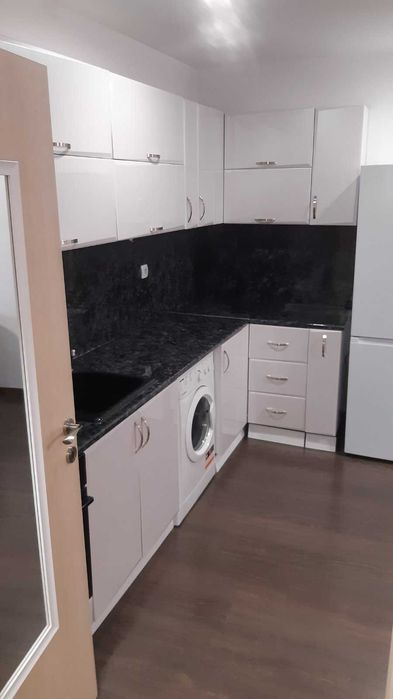 Двустаен апартамент кв Христо Смирненски