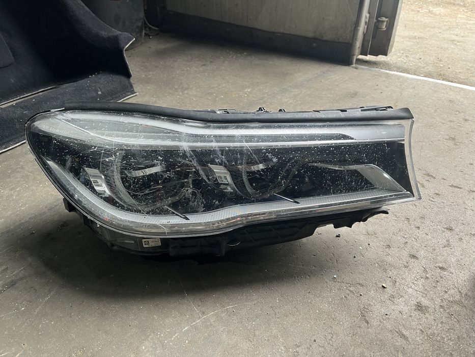 Десен адаптив лед фар бмв г11/12 ( adaptive led far bmw g11/12 )