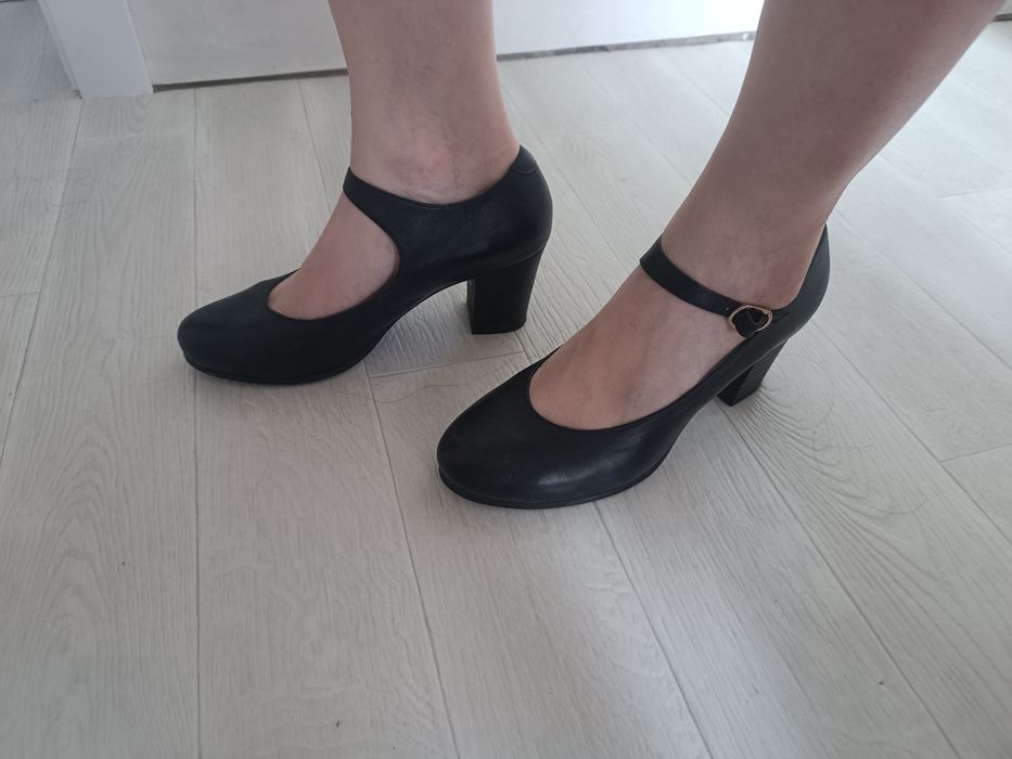 Кожанные туфли 40размер