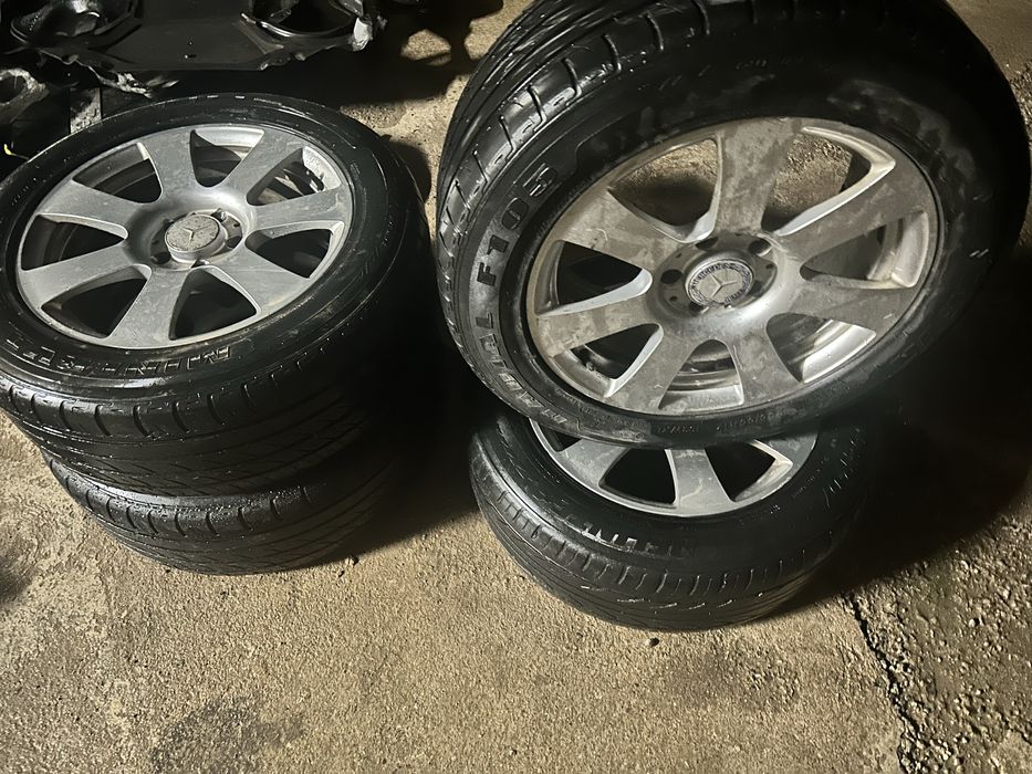 Продам шины и диски мерседес