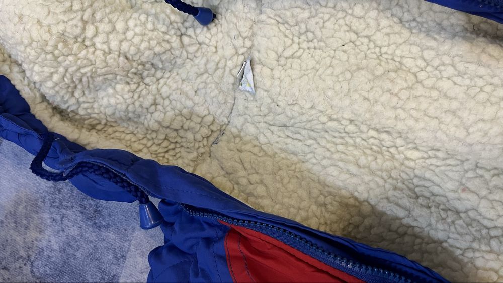 Продам 2 детских зимних комбинезона