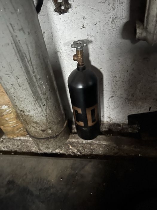 Продаю баллон пяти литровый