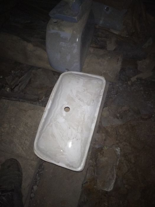 Продам керамические бачки