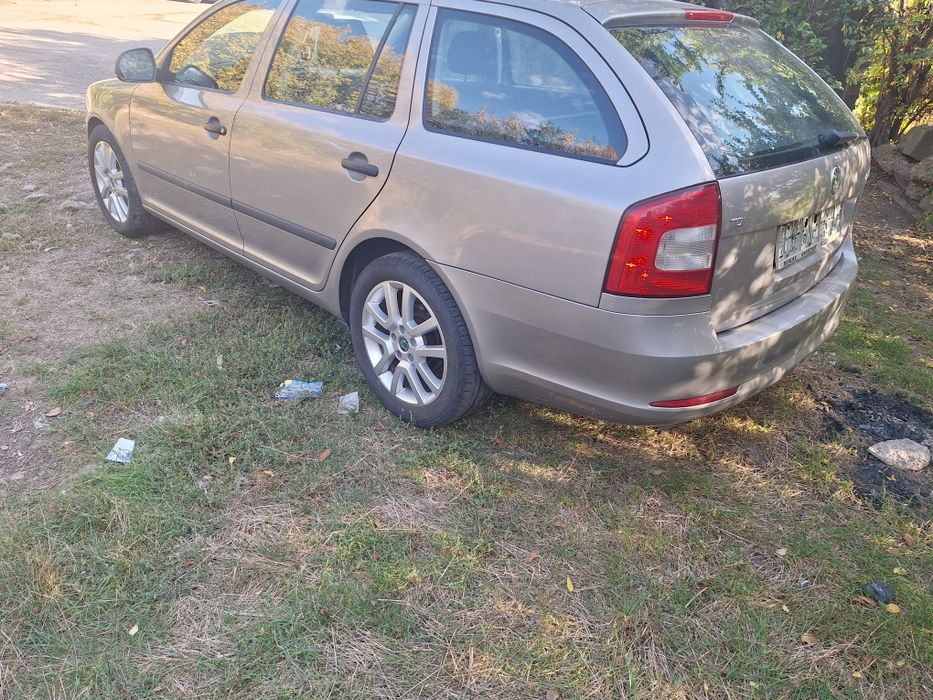 SKODA Octavia 2010 — imagine 4