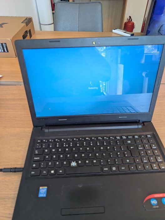 Laptop Lenovo IdeaPad 100 15IBD - i5 - cu/fara ram si hdd