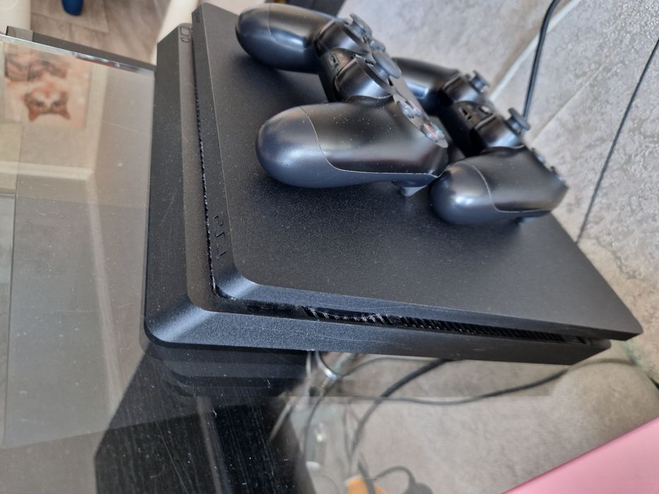 Продам Ps4 Sony Playstation 4