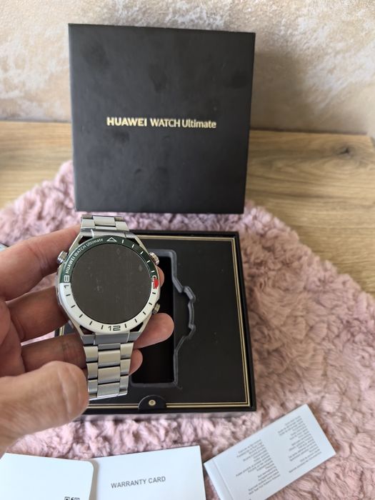 Закупен днес в гаранция от Yettel Huawei watch ultimate titanium!