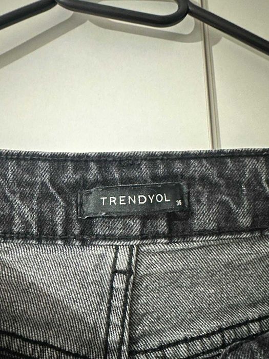 Blugi dama Trendyol marimea 36