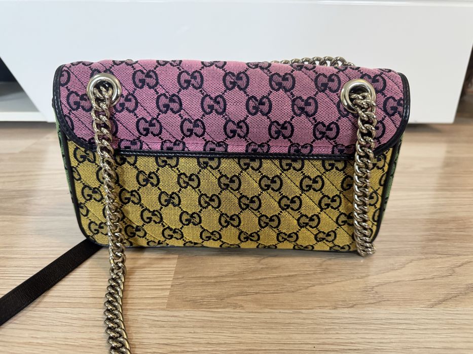 Geana de umar marime medie