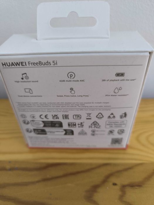 True wireless слушалки HUAWEI FREEBUDS 5i Бежична връзка.