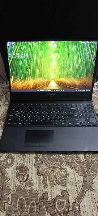 Ноутбук lenovo..