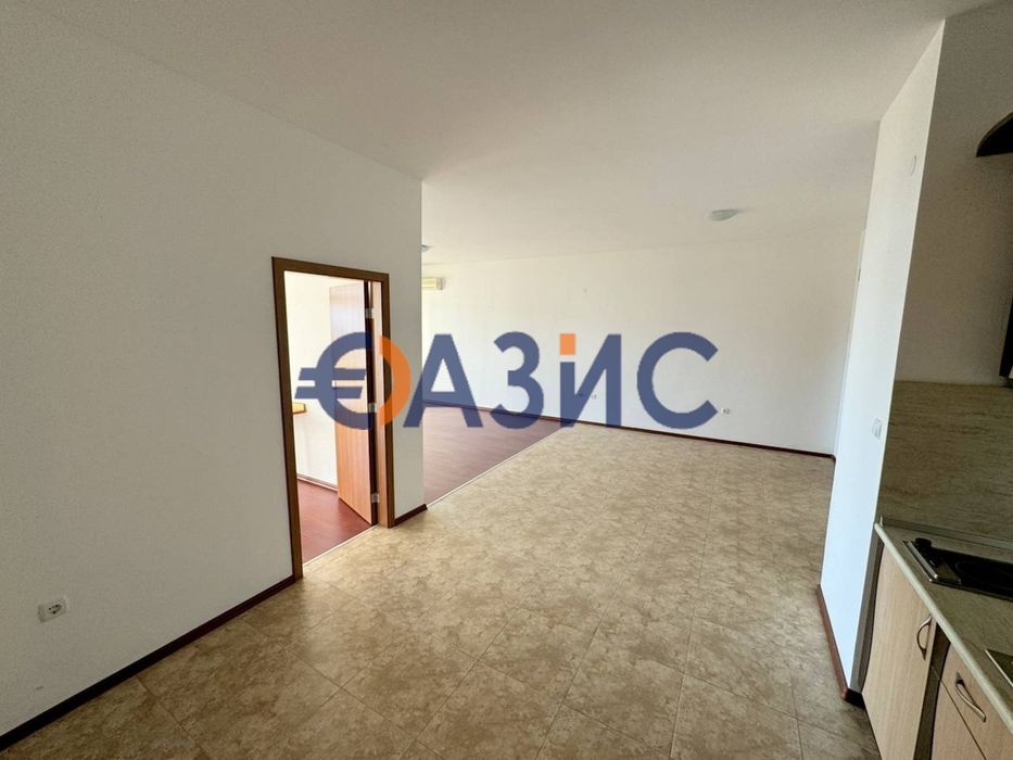 Продава се Двустаен апартамент в Свети Влас - 110 кв.м за 519 €/кв.м - Снимка #3