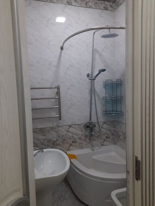 Урганч Шахар Рай Центрда Квартира Сотилади