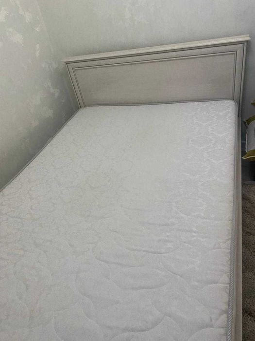 Двуспальная кровать 160х200