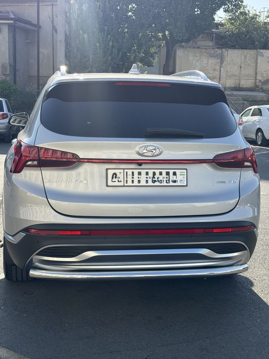 Hyundai Santa Fe сотилади