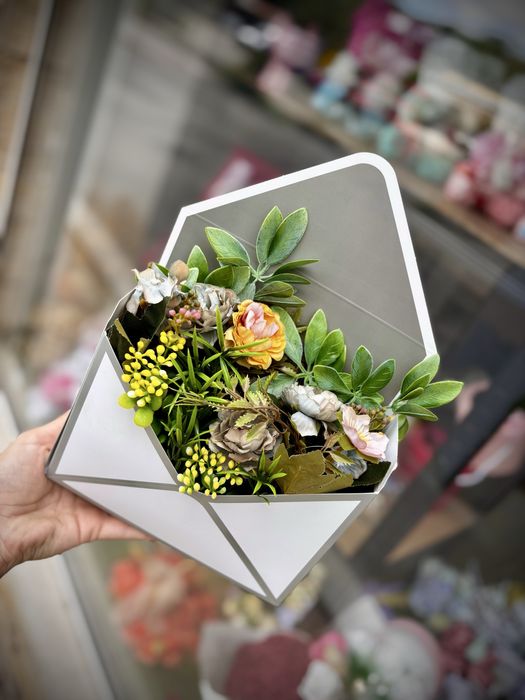 Изкуствени букетчета със сапунени розии аранжировка