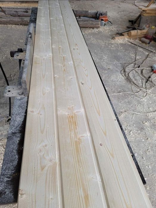 Cherestea, scândură, grinzi, căpriori, lambriu, podea, șipci, lațuri