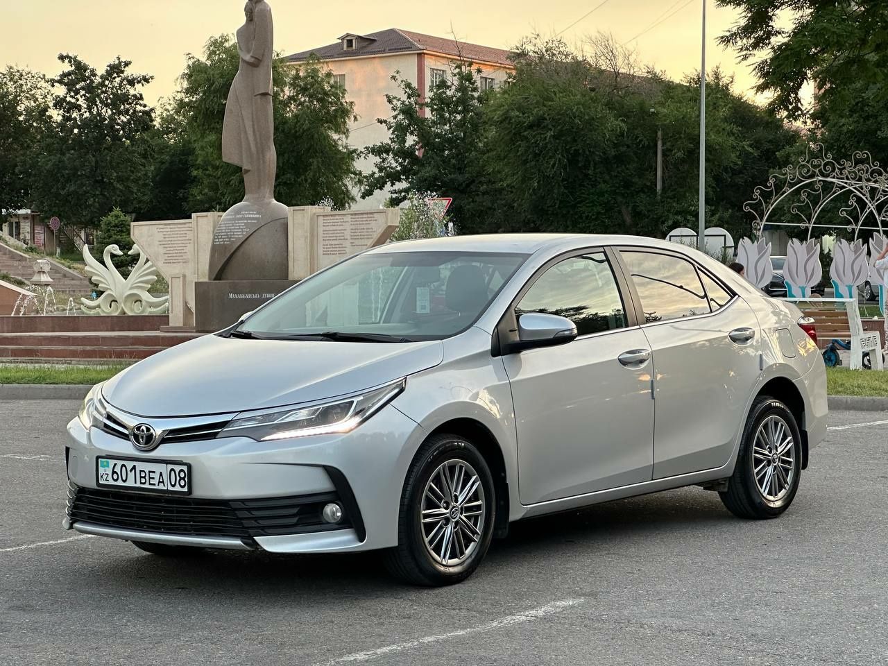 Toyota Corolla Тараз цена: купить Тойота Corolla новые и бу. Продажа авто с  фото на OLX Тараз