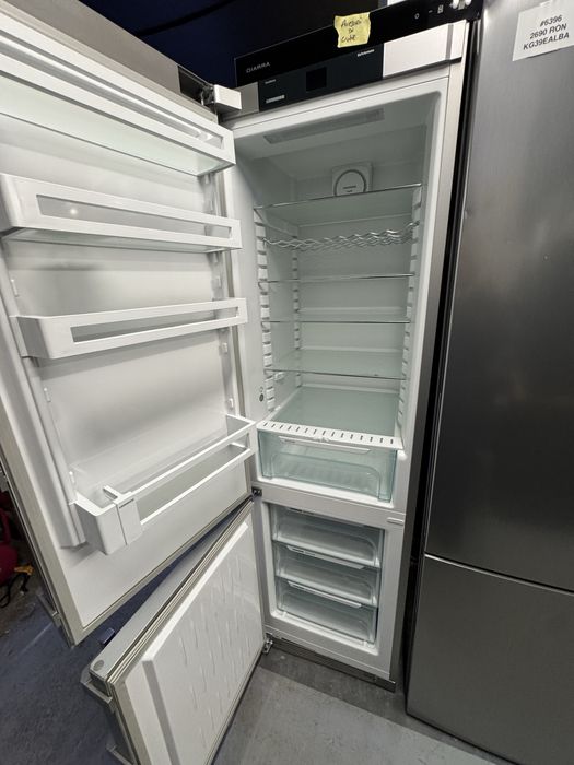 Combină frigorifică Liebherr CNef 4835 Comfort NoFrost