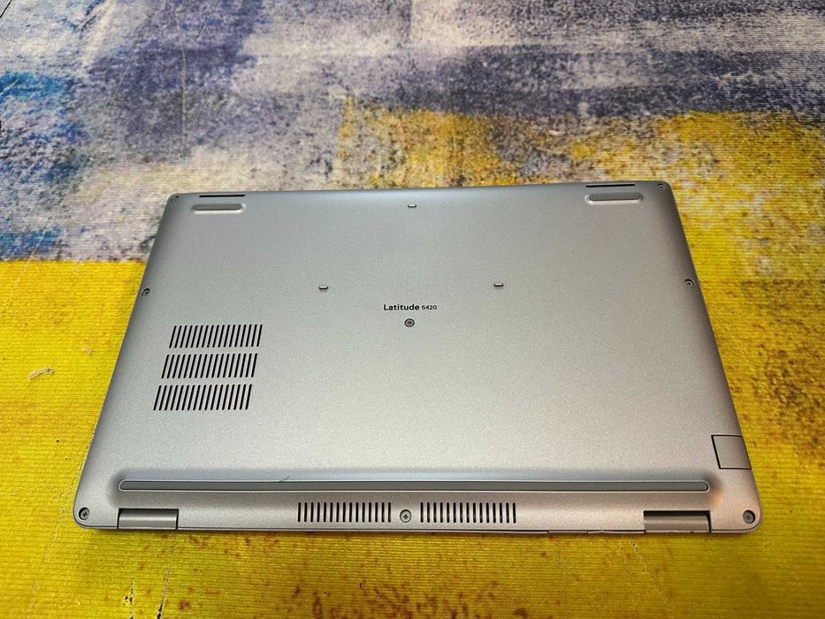 laptop Dell Latitude 5420, i5 gen 11, 8 gb, ssd 120, video intel iris xe