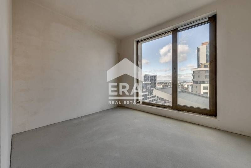 Тристаен апартамент с гледка към града в нова луксозна сграда с АКТ 16