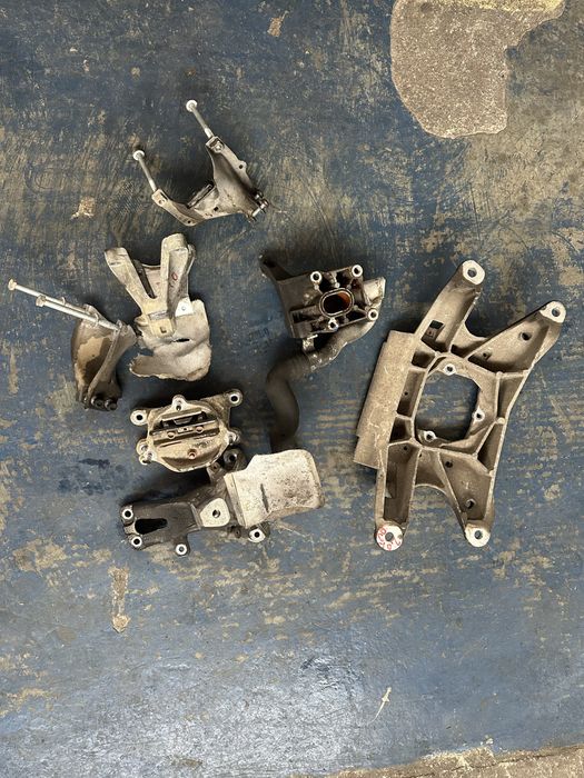 Suport motor suport cutie alternator audi a6 c7 audi a7 3.0tdi cdu cla