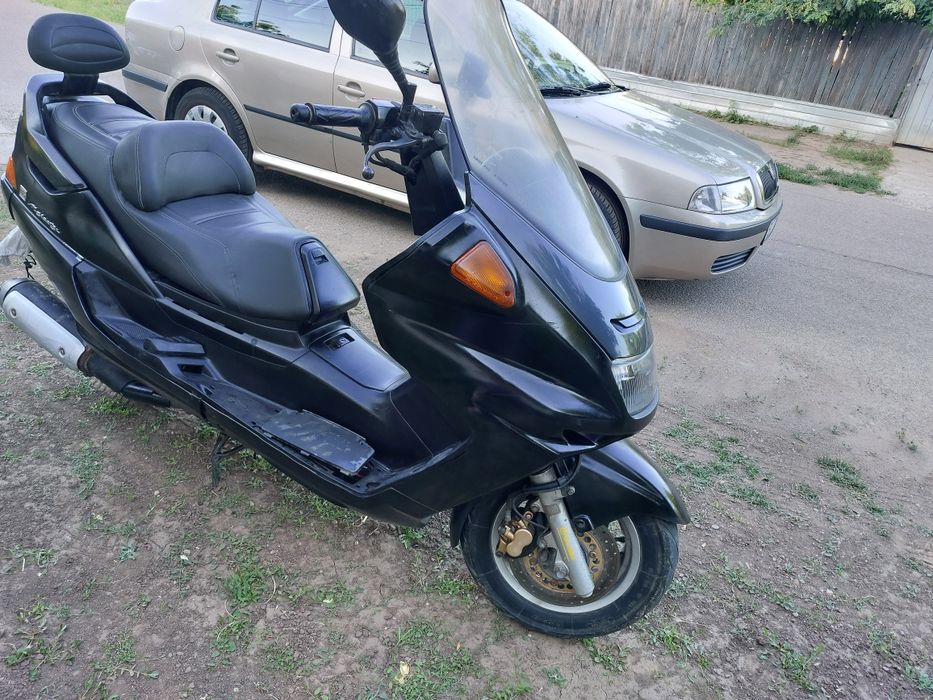 Vând Yamaha Majesty