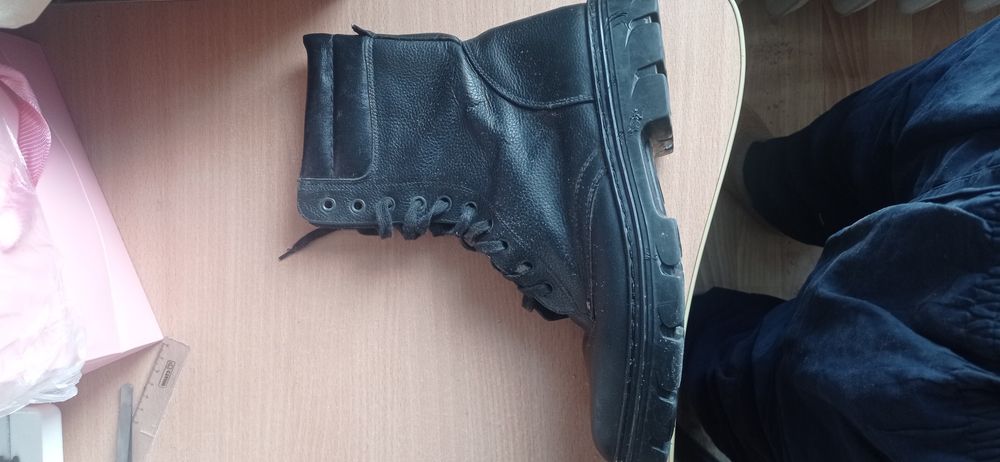 Продам берцы летние. Торг.