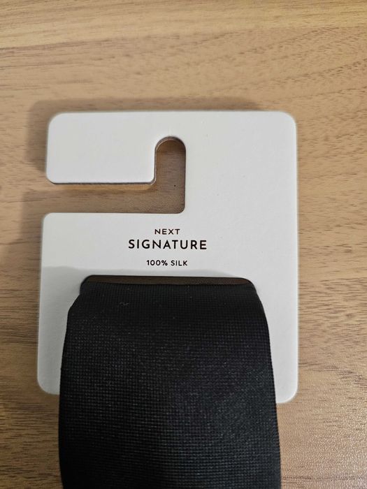 Cravata Next pe Negru Matase