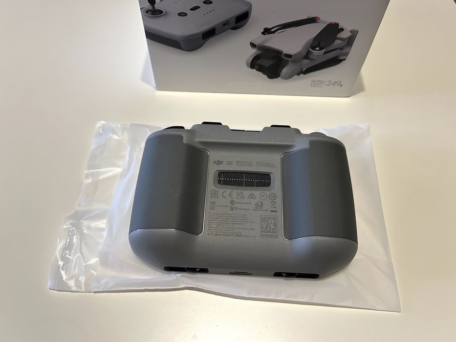 Controller RC N1, nou sigilat