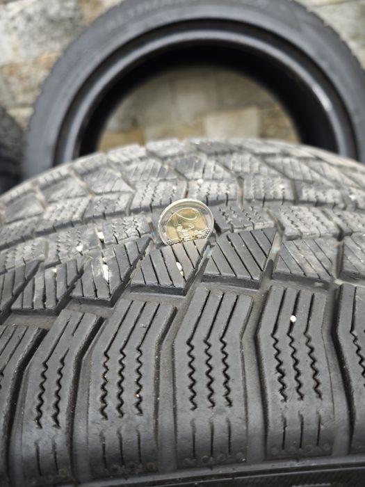 Зимни гуми 245/40/18