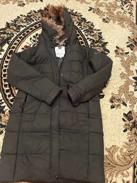 продается зимняя куртка размер Л