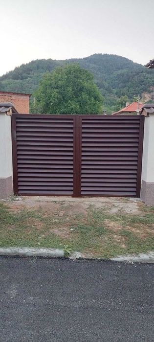 Портални и пешеходни врати