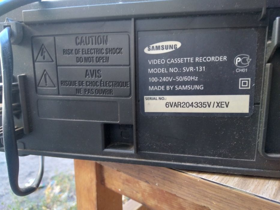 Продам видеомагнитофон Samsung