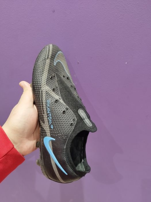 Професионални бутонки nike phantom