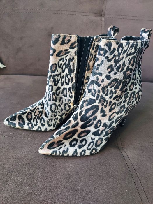 Боти 37номер-60лв.