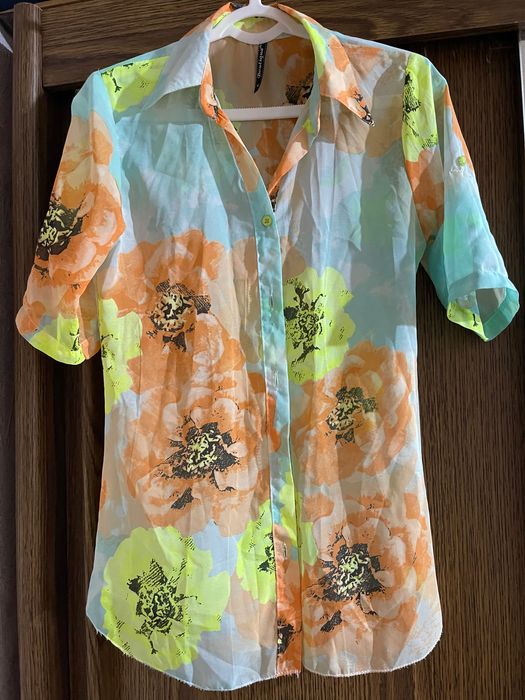 Срочно. Женская рубашка р. 36