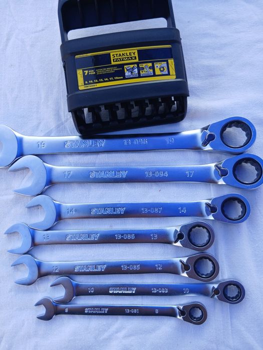 Set 7 chei combinate cu clichet Stanley Fatmax