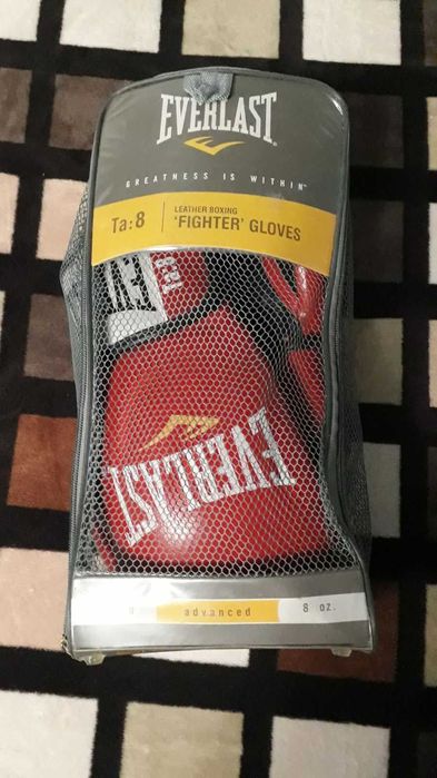 Боксови ръкавици Everlast
