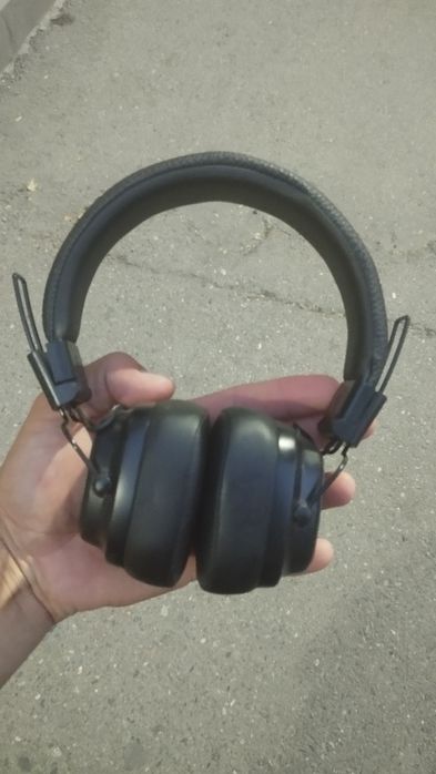 Наушник за 8000 тг или обмен