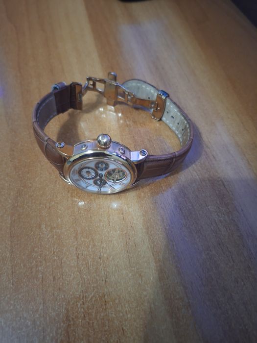 Ceas automatic chirisi stare perfectă  300lei