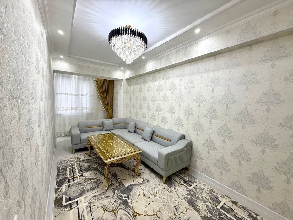 Сдается 2х комнатная квартира на 5 этаже Крытый рынок 450 $