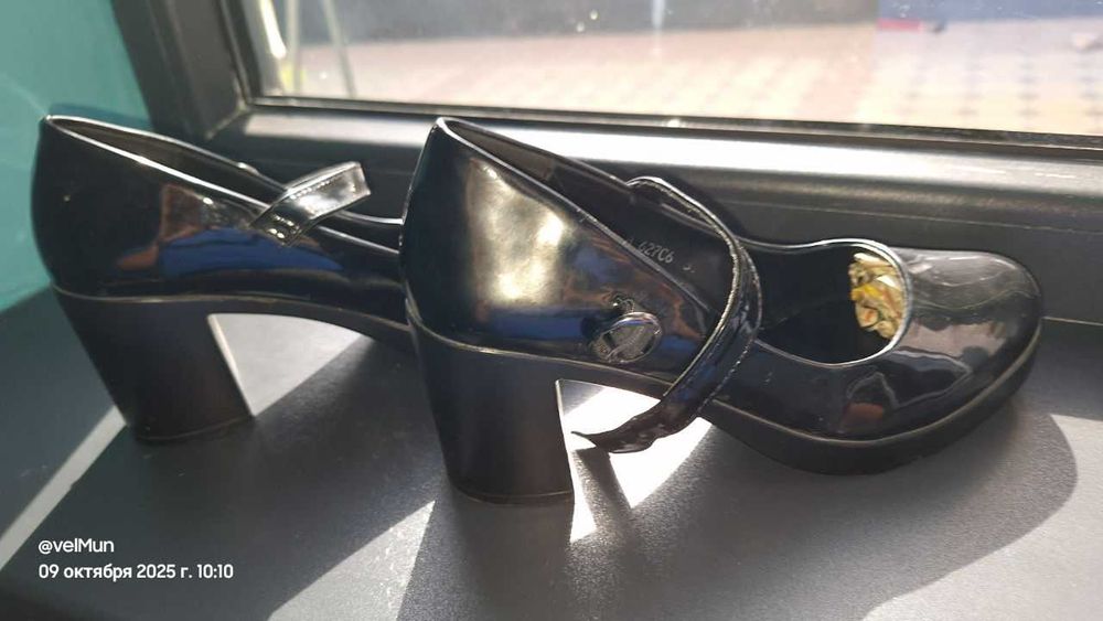 Туфли осенние красивые 39 р