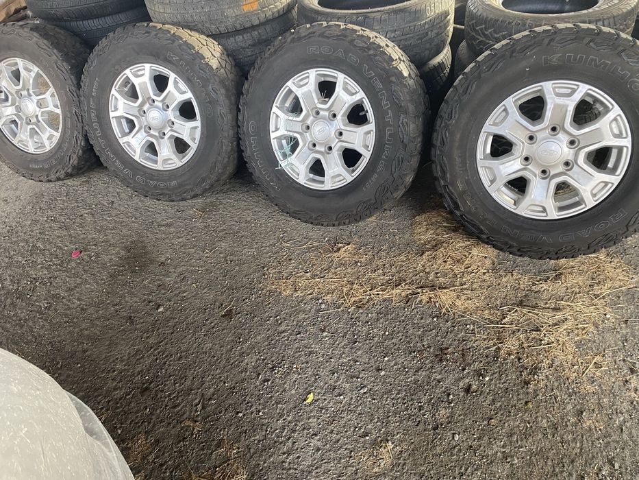 Ford Ranger 255/70/16