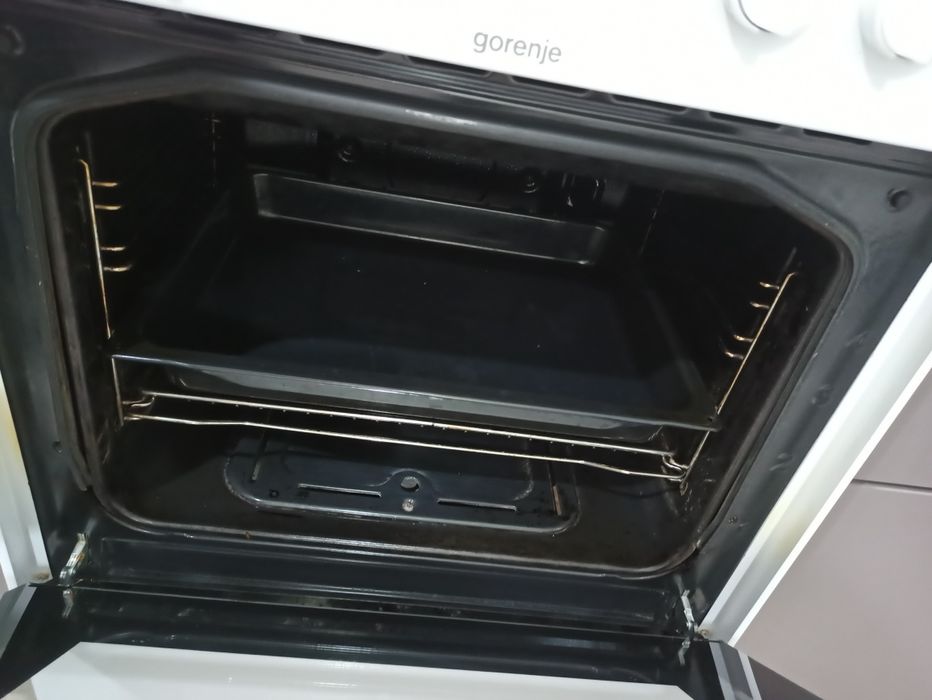 Газовая плитка с духовкой