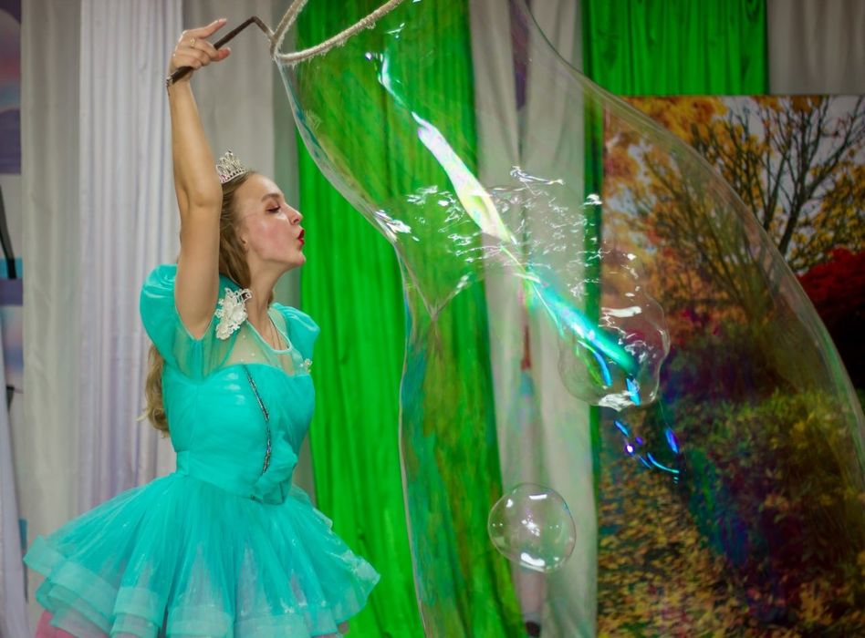 Шоу мыльных пузырей. Аниматоры.