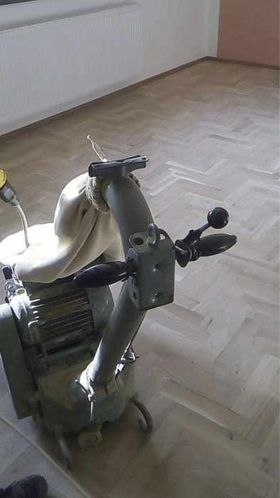 Șlefuire, chiturie și lacuire Parchet/Dușumea