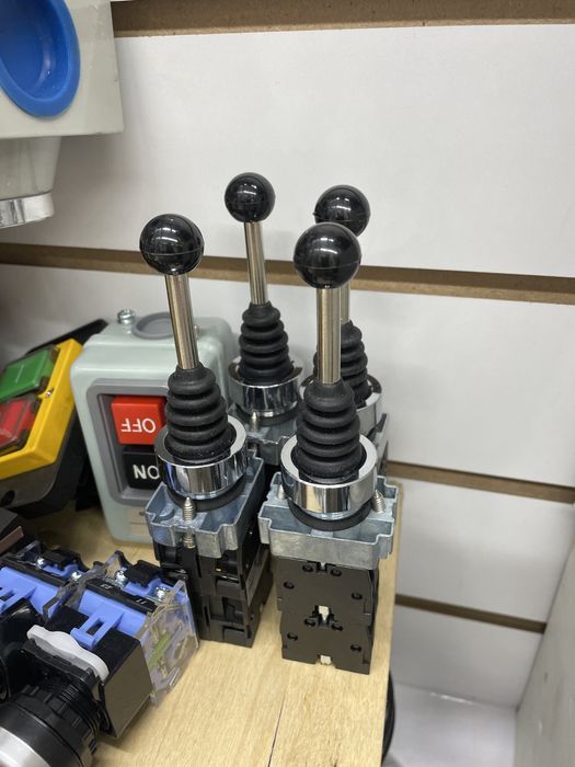 Тумблер, переключатель