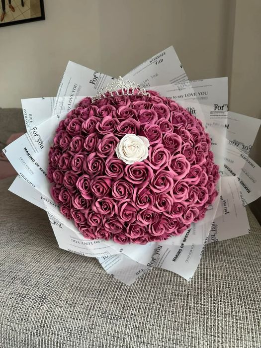 Buchete 101 trandafiri